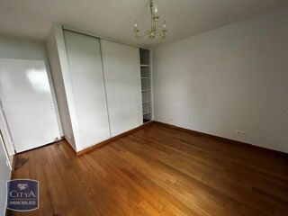 Appartement à louer 4 pièces 95 m²
