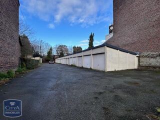  Parking / Garage à louer 