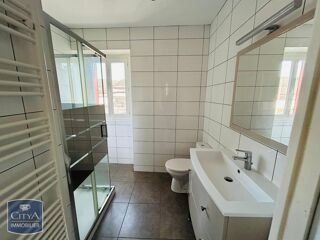  Appartement à louer 3 pièces 75 m²