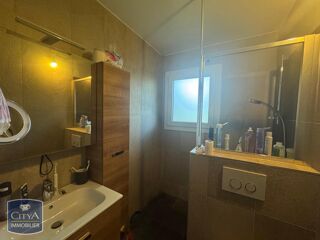 location Appartement - 3 pièce(s) - 67 m² Prévessin-Moëns (01280)