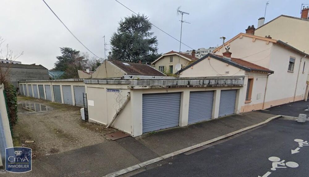 location Parking / Garage Lyon 8