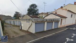  Parking / Garage à louer 