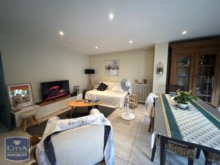  Appartement à louer 3 pièces 113 m²