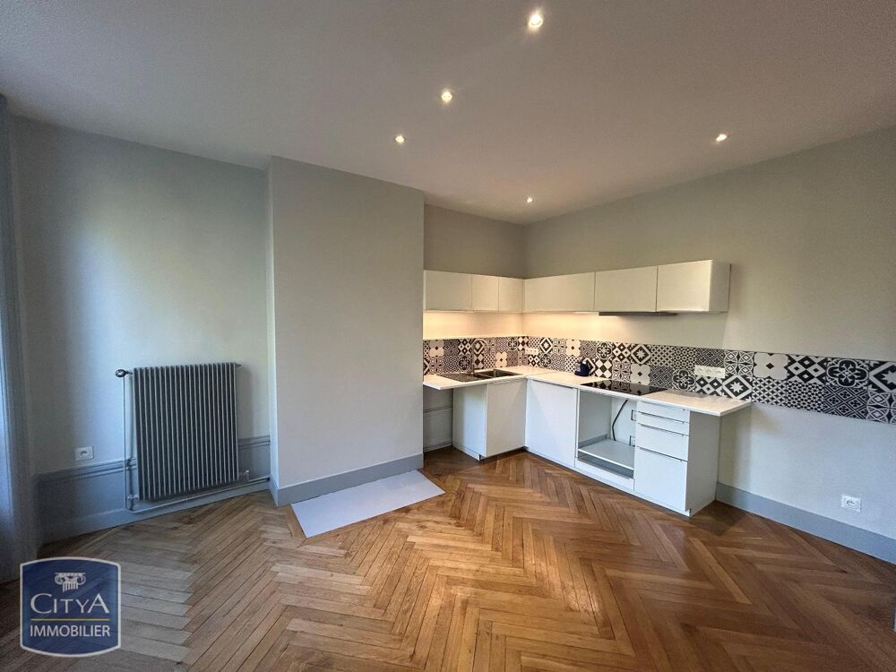 À LOUER : Citya Montchalin vous propose en location un a....