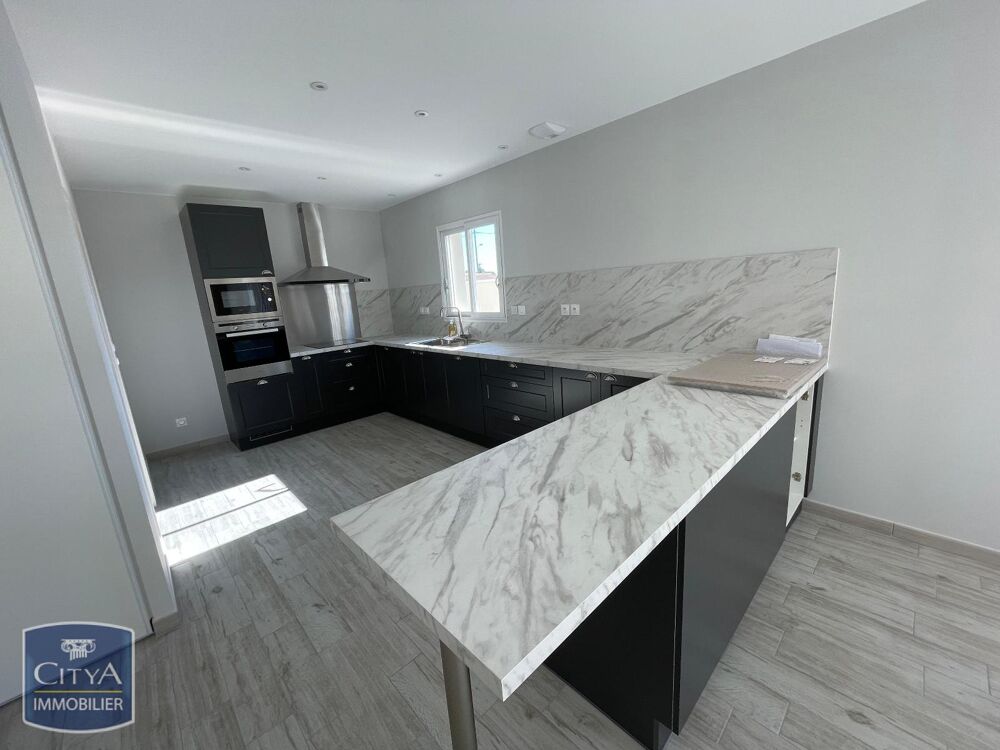 location Maison - 4 pièce(s) - 115 m² La Couronne (16400)