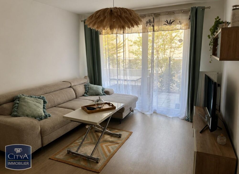 À louer : Appartement récent T2 meublé situé à Fontaine ....