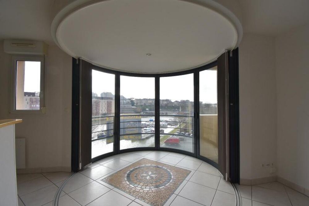 location Appartement - 4 pièce(s) - 85 m² Le Mans (72000)