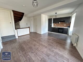  Appartement à louer 4 pièces 51 m²