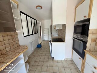  Appartement à louer 3 pièces 70 m²