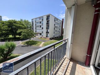  Appartement à louer 4 pièces 70 m²