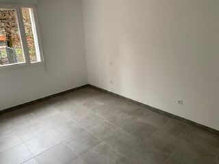  Appartement à louer 3 pièces 57 m²
