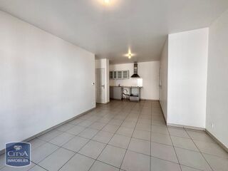  Appartement à louer 3 pièces 60 m²