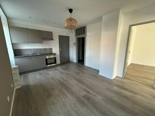  Appartement à louer 2 pièces 50 m²