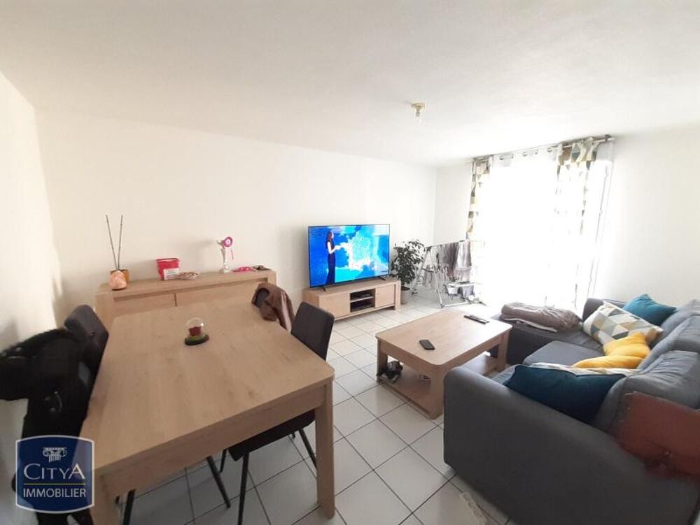 À LOUER : Appartement T2 à Dieppe, situé au premier étag....