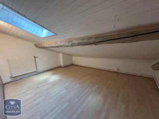  Appartement à louer 2 pièces 55 m²