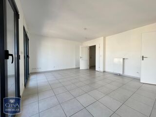  Appartement � louer 3 pi�ces 86 m� Avignon