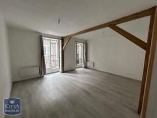  Appartement à louer 3 pièces 77 m²