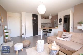  Appartement à louer 2 pièces 45 m²