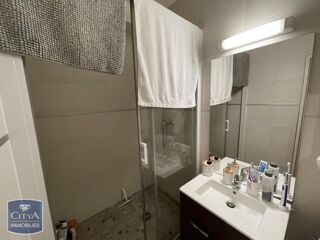  Appartement à louer 3 pièces 61 m²