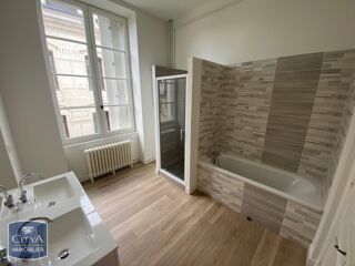  Appartement � louer 5 pi�ces 151 m�