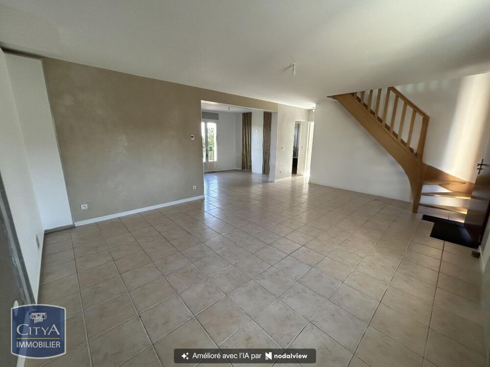 location Maison - 5 pièce(s) - 134 m² Le Coudray-Saint-Germer (60850)
