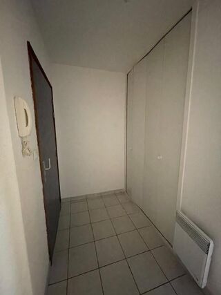  Appartement à louer 3 pièces 71 m²