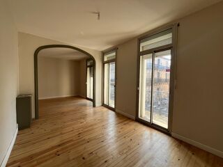  Appartement à louer 3 pièces 60 m²