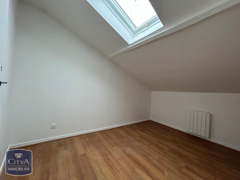 À LOUER : Appartement rénové T3 à Dieppe, situé au trois....