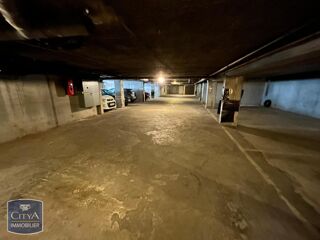  Parking / Garage  vendre 