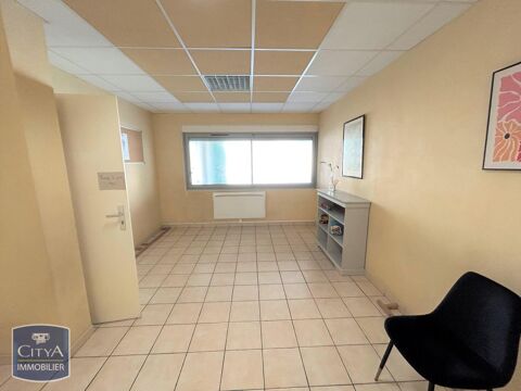 Saint-Marcellin 38160 - Local professionnel de plain-... 244000 38160 Saint-marcellin