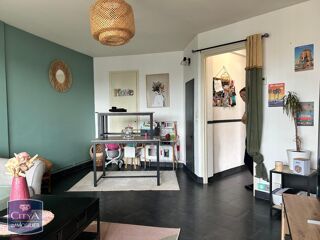  Appartement  vendre 4 pices 80 m