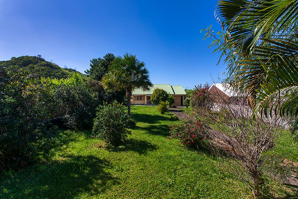 vente Maison - 6 pièce(s) - 126 m² Petite-Île (97429)