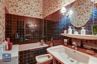  Immeuble � vendre 308 m�