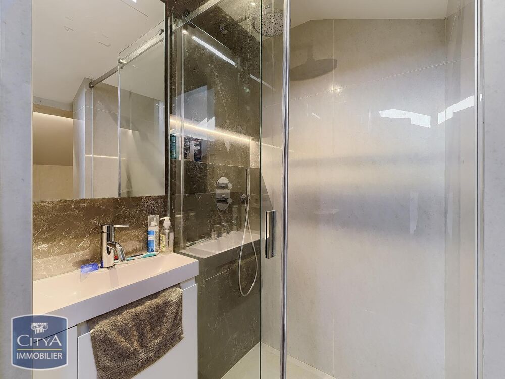 � vendre  Appartement Saint-Jean-Cap-Ferrat (06230)