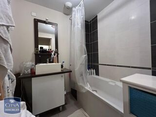  Appartement  vendre 2 pices 57 m