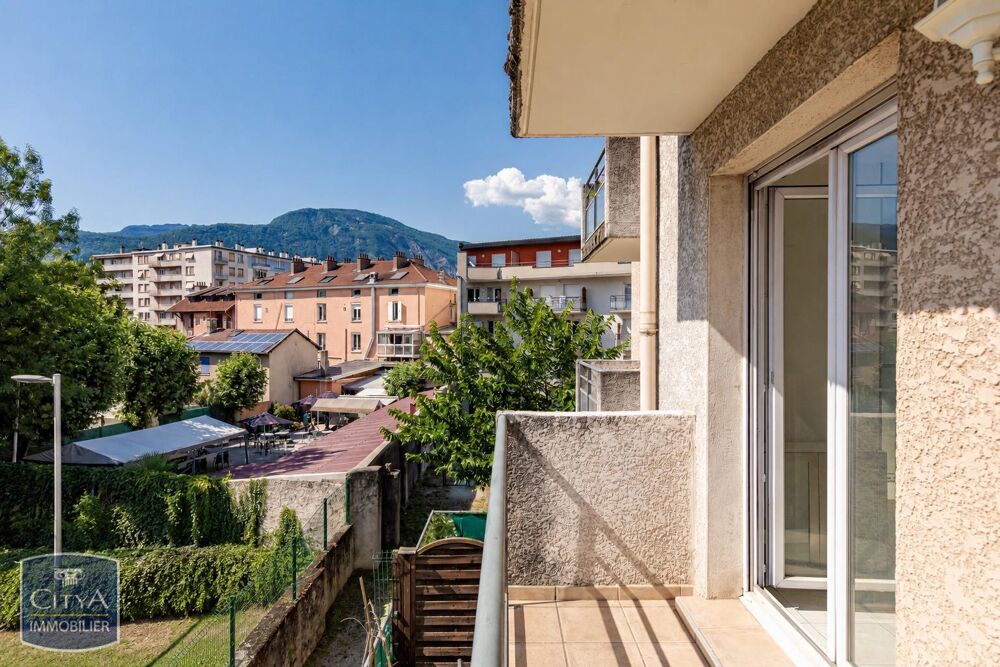 vente Appartement - 2 pièce(s) - 46 m² Saint-Martin-d'Hères (38400)