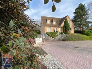  Maison  vendre 8 pices 143 m