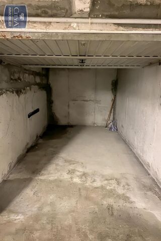  Parking / Garage  vendre 14 m