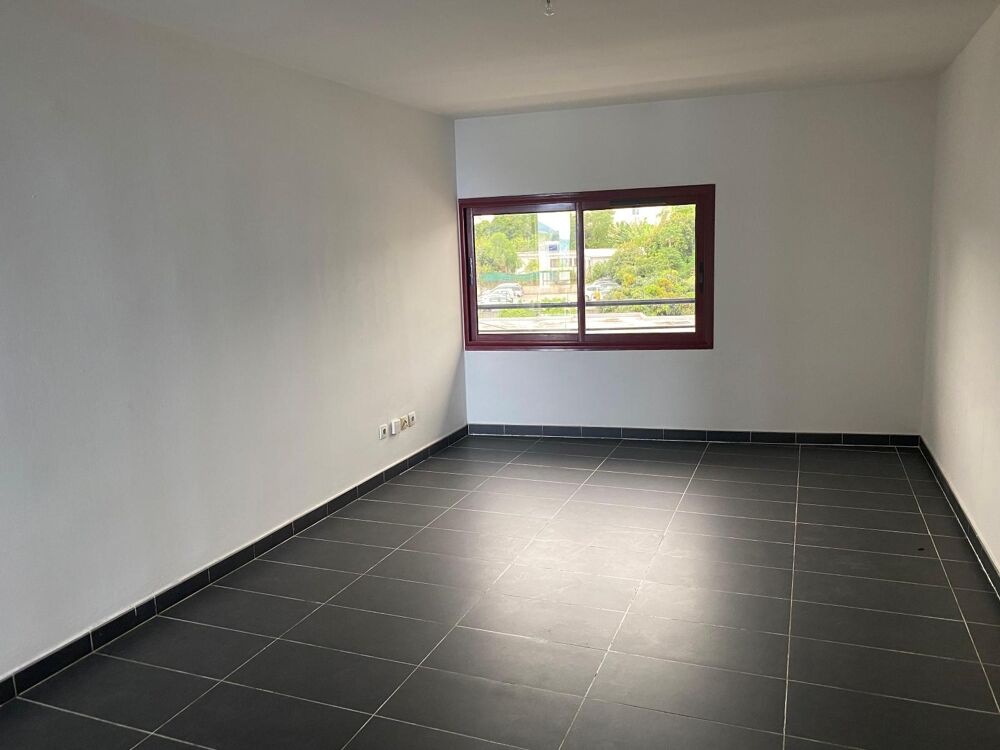 VENTE d'un studio T1 (27 m²) au Tampon, résidence sécuri....