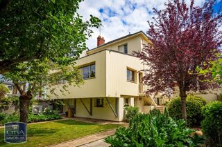  Maison  vendre 9 pices 204 m