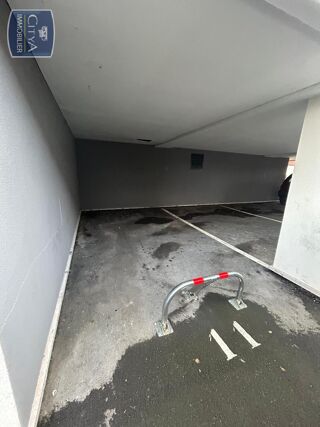  Parking / Garage � vendre 