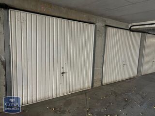  Parking / Garage  vendre 14 m