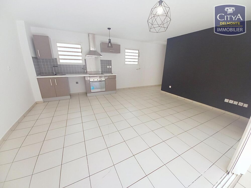 VENTE dun appartement T2 (48 m²) au coeur de Saint-Pierr....
