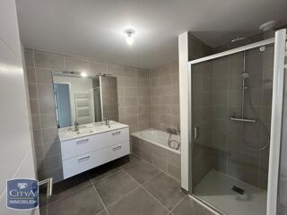  Appartement  vendre 5 pices 132 m