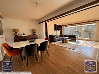  Maison � vendre 8 pi�ces 234 m�