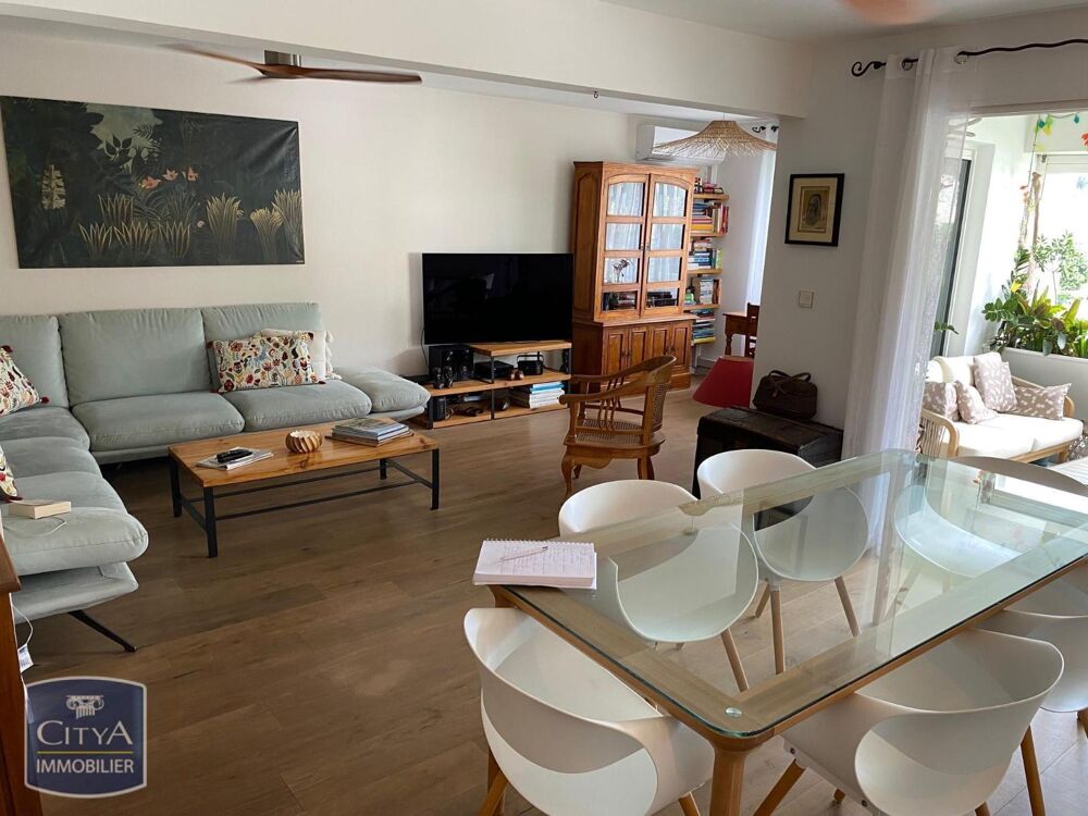 VENTE d'un appartement T5 (109.46 m²) + (VARANGUE 13.49 ....