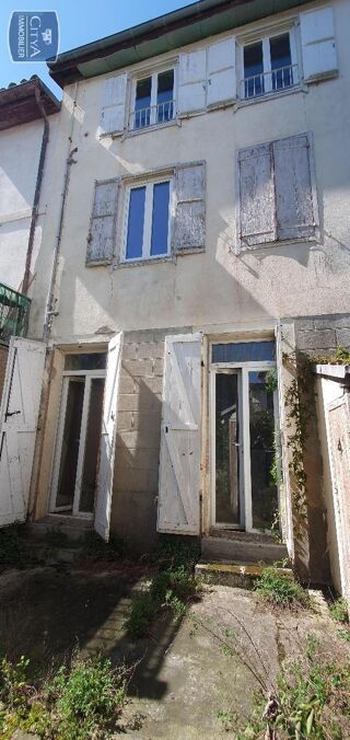  Immeuble  vendre 151 m