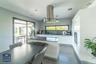  Maison  vendre 5 pices 200 m