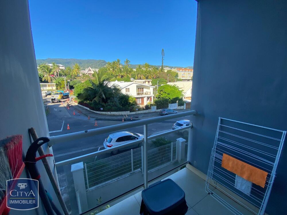 VENTE d'un studio dans une résidence 5 mn à pied de la f....
