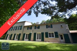  Maison  vendre 10 pices 300 m